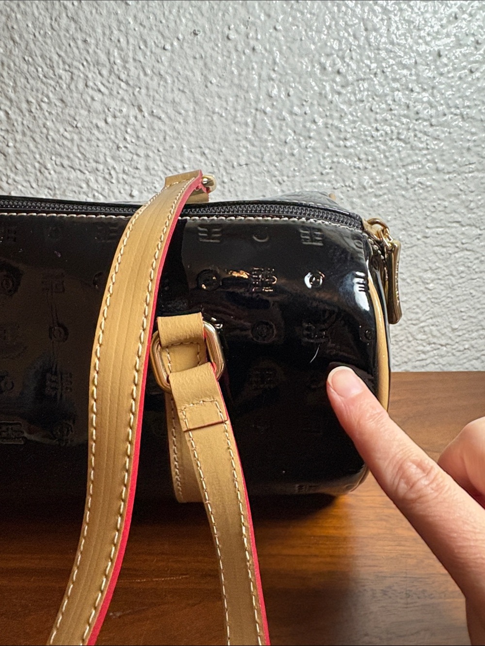 Arcadia Italian Black Genuine PATENT LEATHER Speedy Satchel - Picture 9 of 12